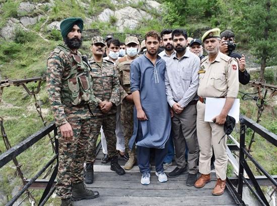 Pakistani national who crossed LoC in J-K's Kupwara repatriated after probe