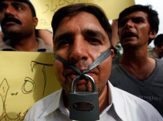 Pakistan’s press freedom worsens as journalists unite against censorship, legal harassment