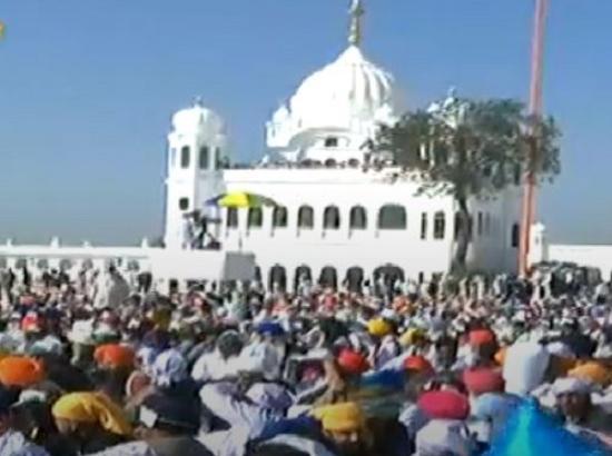 WATCH LIVE: Devotees reach Gurdwara Kartarpur Sahib in Pakistan