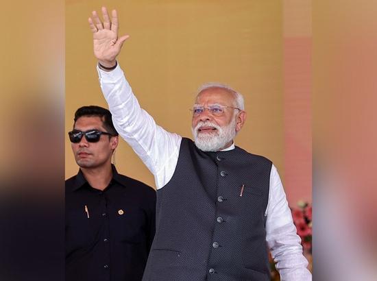 Watch LIVE: PM Modi addresses party workers at BJP headquarters in Delhi