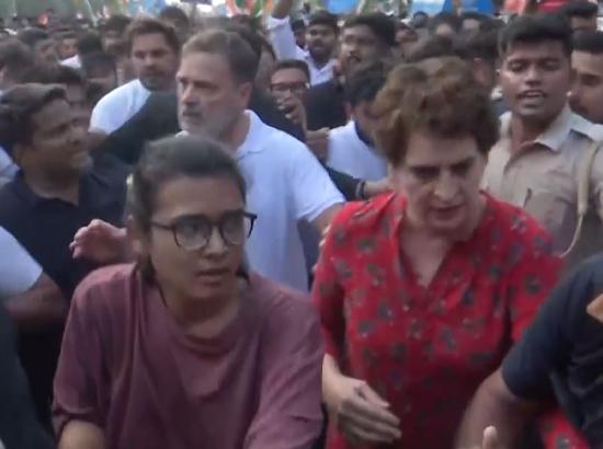 Rahul, Priyanka lead INDIA bloc march to Supreme Court, to petition against SIR & CEC
