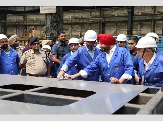 Minister of State for Railways inspects the works going on in the rail coach factory on its maiden visit