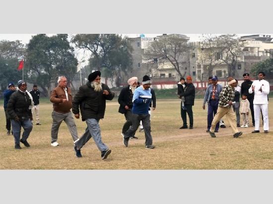 Railway Hospital demonstrates success of knee replacement with unique 50-meter sprint