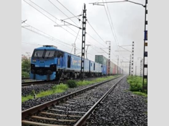 Indian Railways operates first Double-Stack Long-Haul Container Train from JNPT to Vadodara