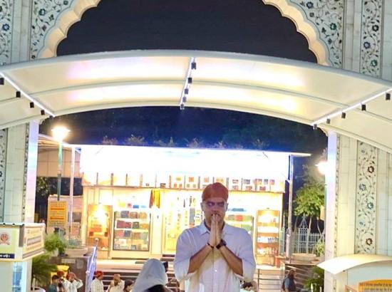 Sachin Pilot pays obeisance at Gurdwara Bangla Sahib before Punjab visit