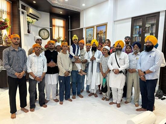 Jathedar Sri Akal Takht Sahib meets Himachal students, spreads message of brotherhood