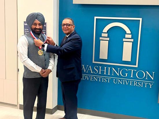 CU's Chancellor Satnam Sandhuhonoured with the President's Volunteer Service Award by Washington Adventist University (USA)