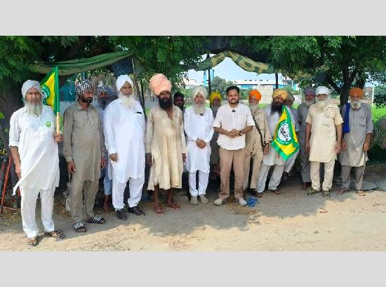 Sanjha Morcha Zira seeks written order for permanent closure of Liquor Factory