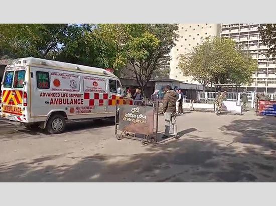 Bomb Threat to Punjab Secretariat in Chandigarh; Punjab and Haryana Secretariats Evacuated ( Watch Video )