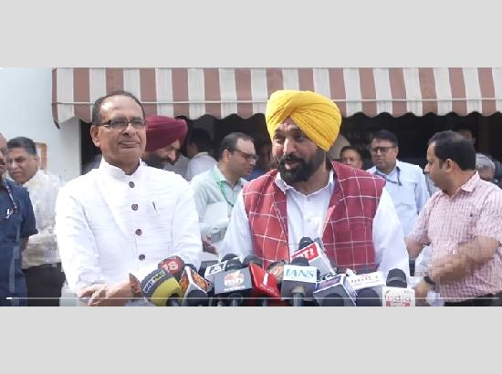 Shivraj Singh Chauhan after meeting with CM Mann: Centre, Punjab to collaborate on crop diversification; Watch Video 