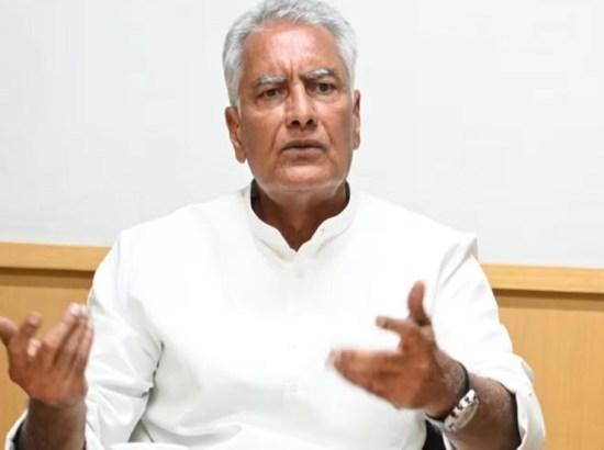 Sunil Jakhar demands CM Mann’s resignation over Punjab blasts, Slams ‘law & order failure’