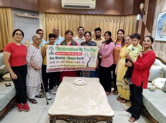 Judicial Magistrate in Nawanshahr celebrates 15th International My Tree Day by cutting cake