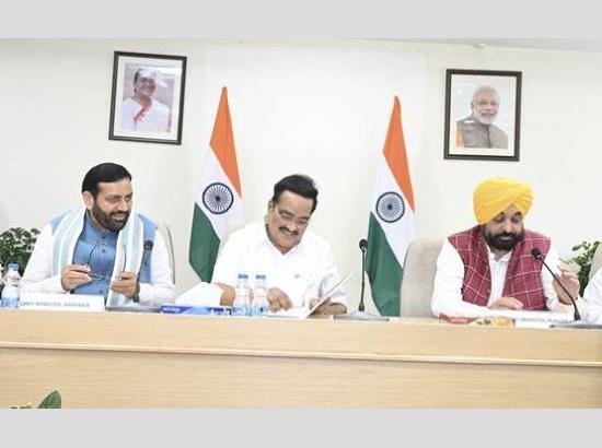 What PIB said about meeting on SYL by Union Minister CR Patil