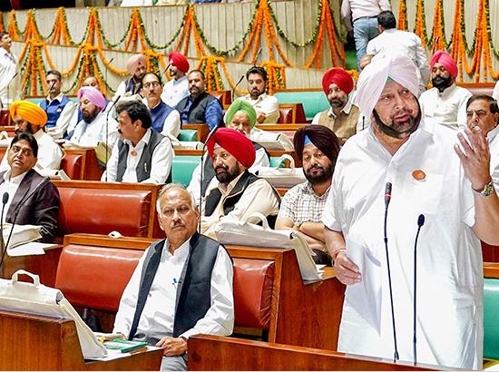 Punjab Assembly led by Capt. Amarinder resolves to carry forward Guru Nanak's legacy, Badal lauds Punjab Government for Special Session
