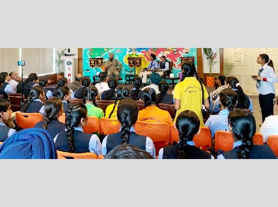 SSP interacts with VWS students over Anti-Drug Talk Show, calls for actions against abuse and stigma on Punjab's youth
